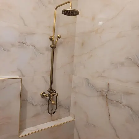 Διαμέρισμα Center *